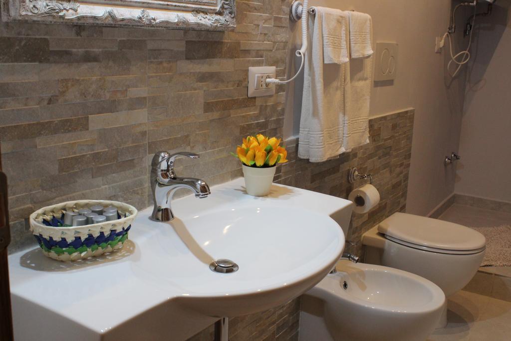 Il Castello Del Re Bed & Breakfast Bitonto Exterior foto